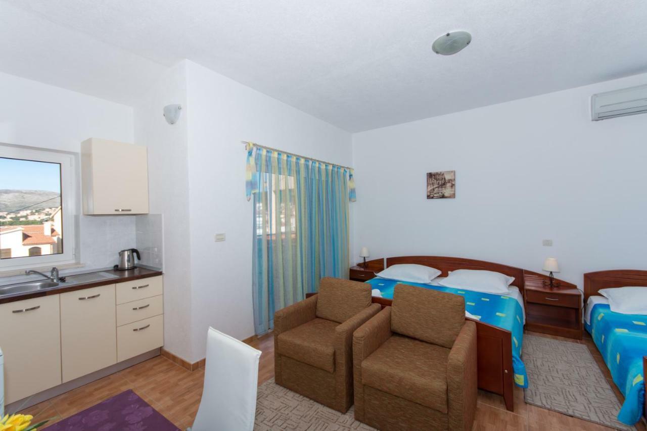 Apartments Fumija Trogir Kültér fotó