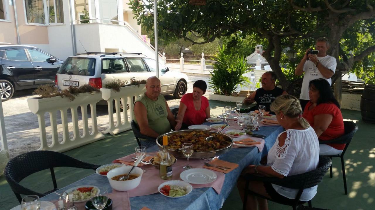 Apartments Fumija Trogir Kültér fotó